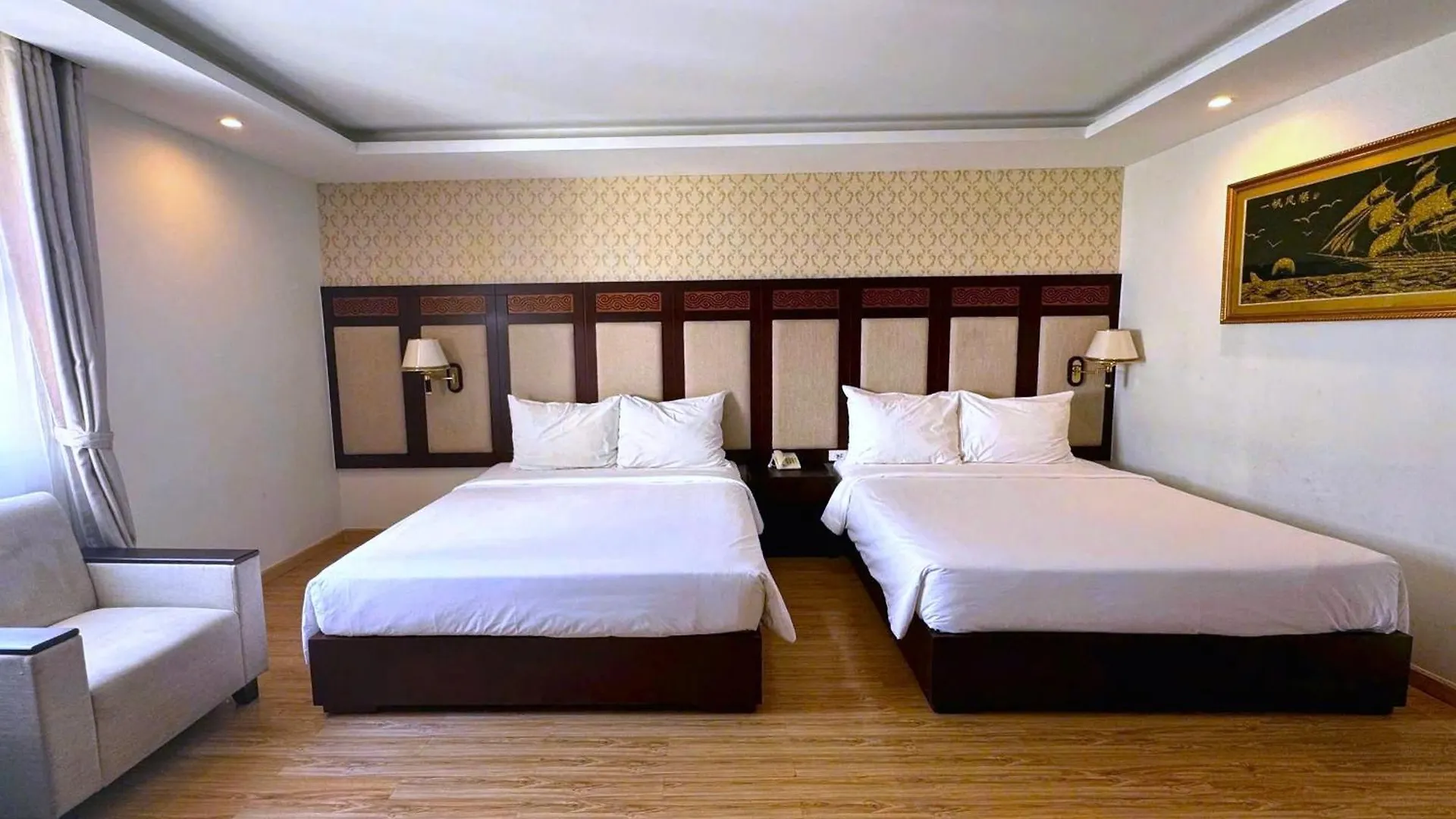 Galliot Hotel Nha Trang