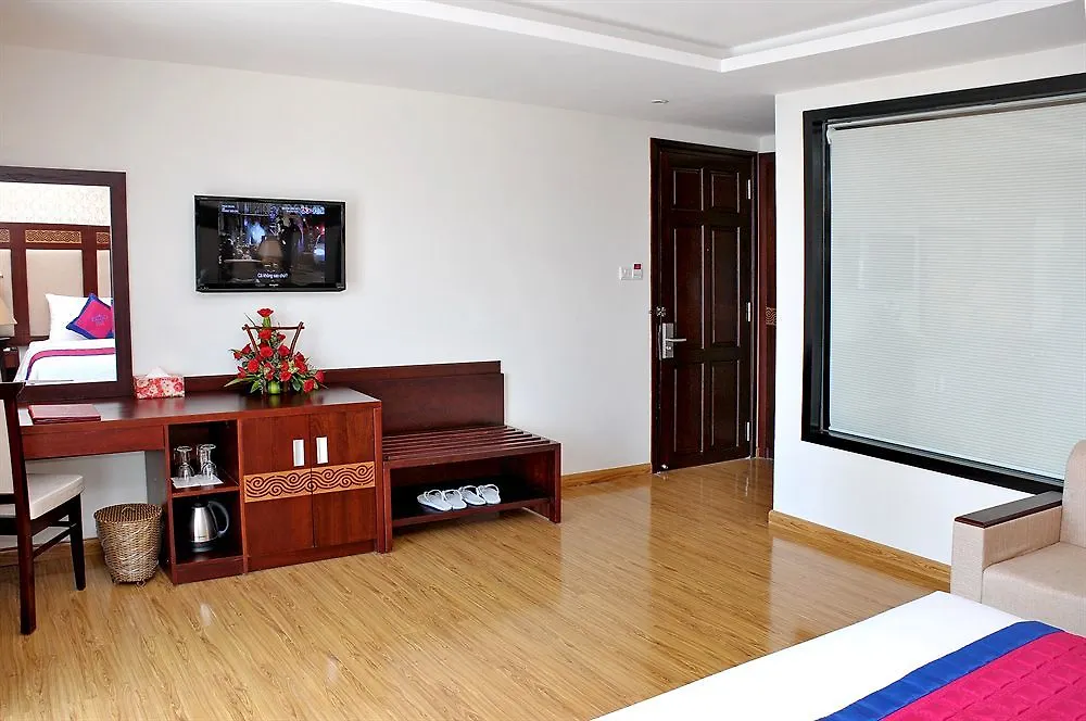 Galliot Hotel Nha Trang