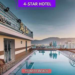Star And Da Nang