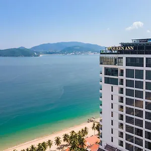 5* Hotel Queen Ann