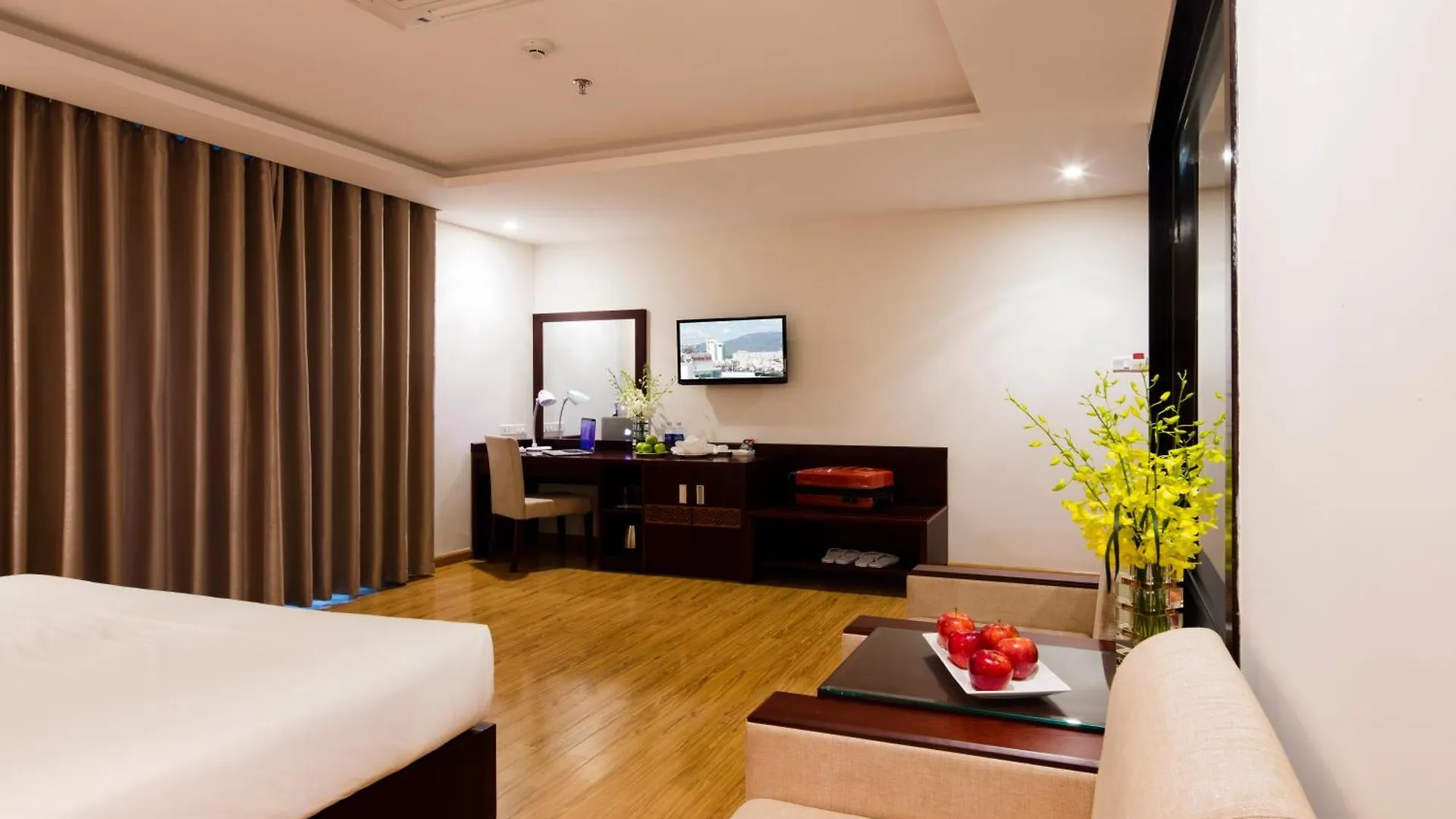 Galliot Hotel Nha Trang