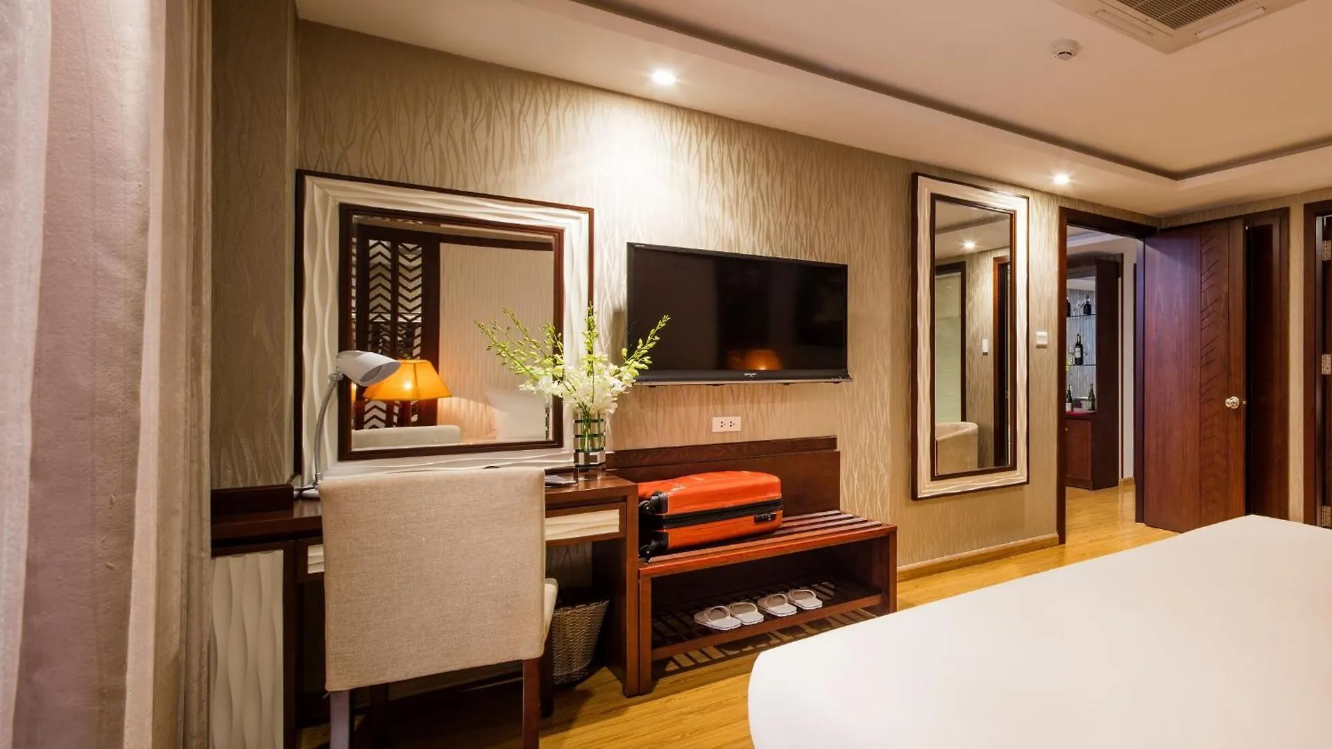 Galliot Hotel Nha Trang 4*,  Vietname