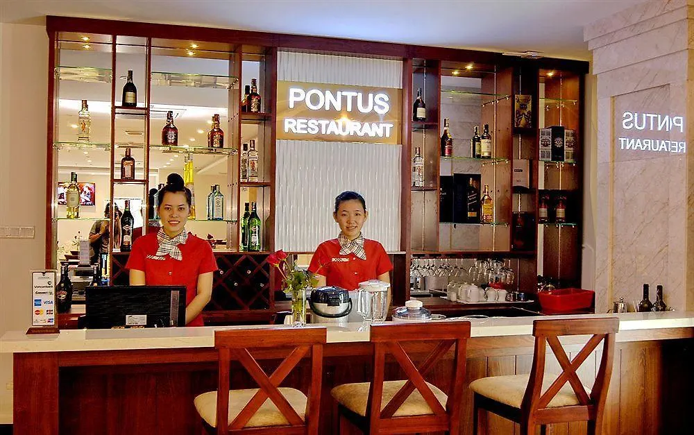 Galliot Hotel Nha Trang