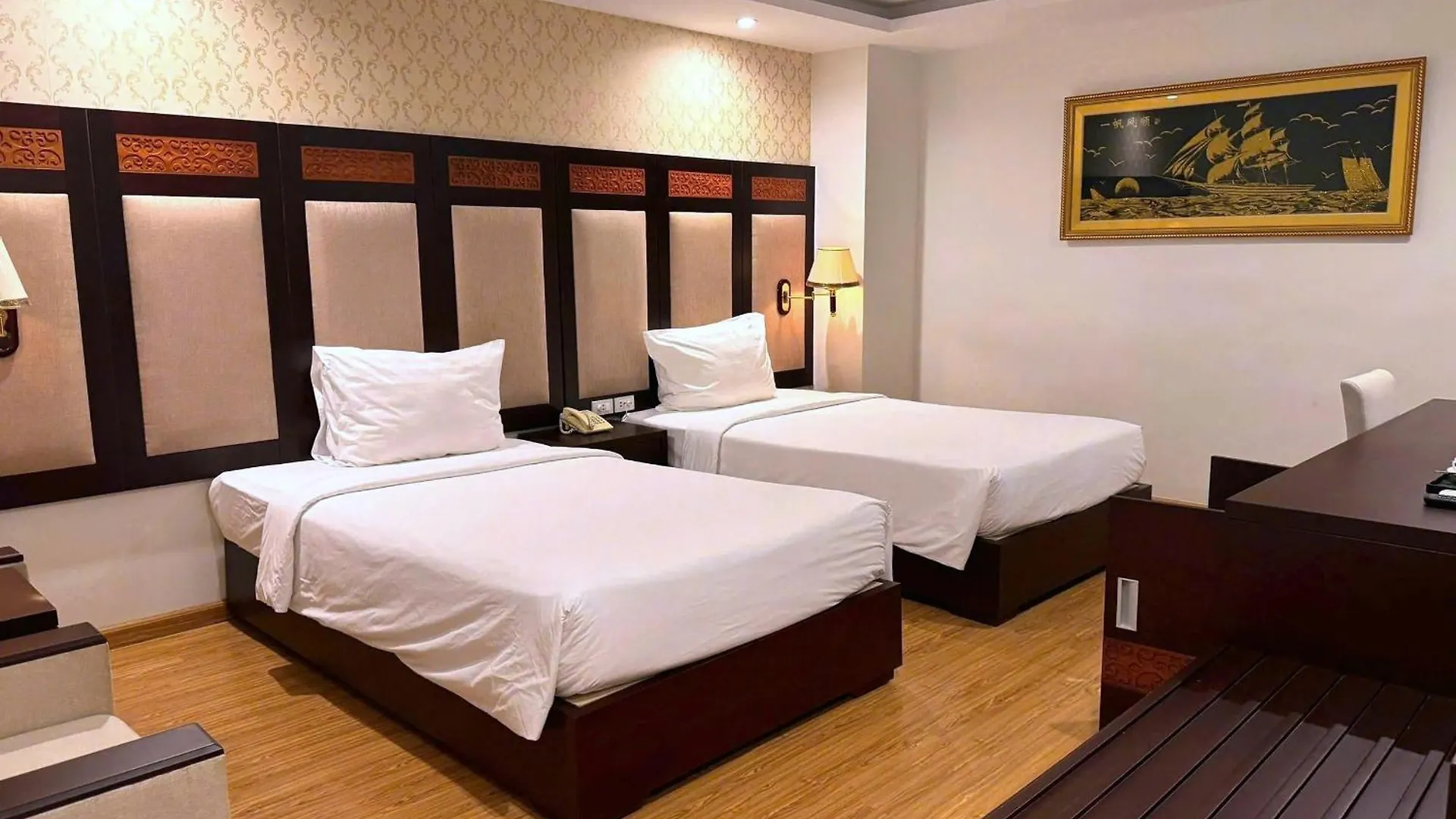 Galliot Hotel Nha Trang