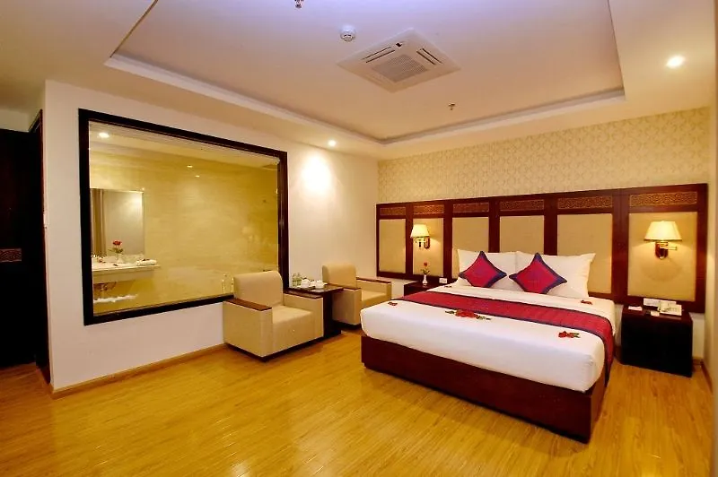 Galliot Hotel Nha Trang